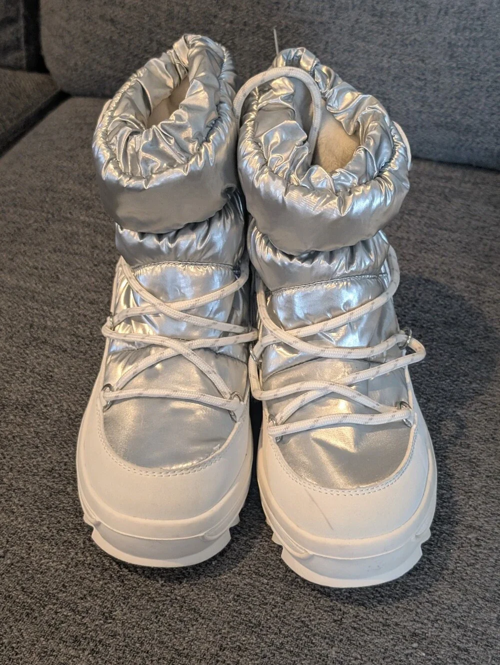 Pajar HuMetallic Silver Puffer Winter Boots